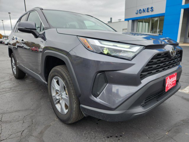 Used 2025 Toyota RAV4 XLE image 7
