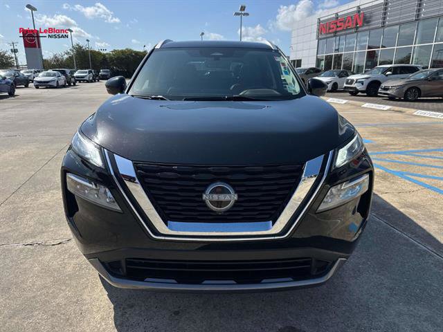 Used 2023 Nissan Rogue SL w/ SL Premium Package FWD image 4