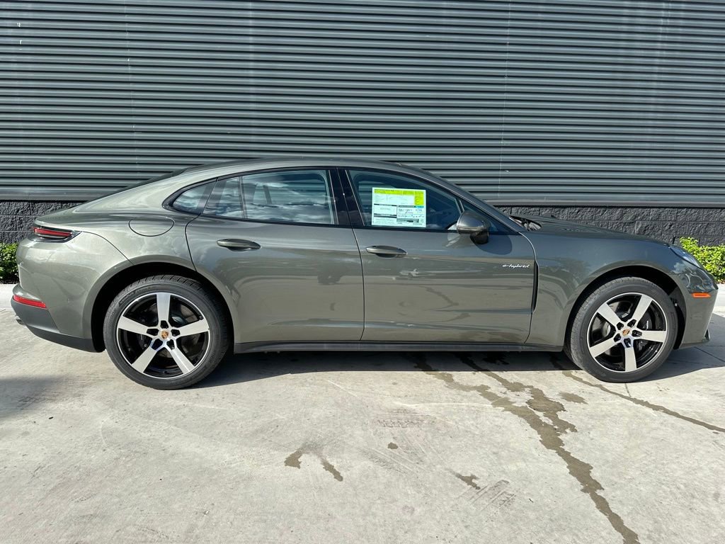 Used 2025 Porsche Panamera 4 image 11