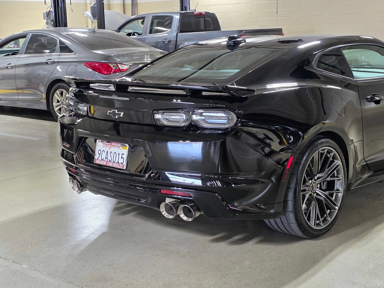 Used 2022 Chevrolet Camaro ZL1 RWD image 11