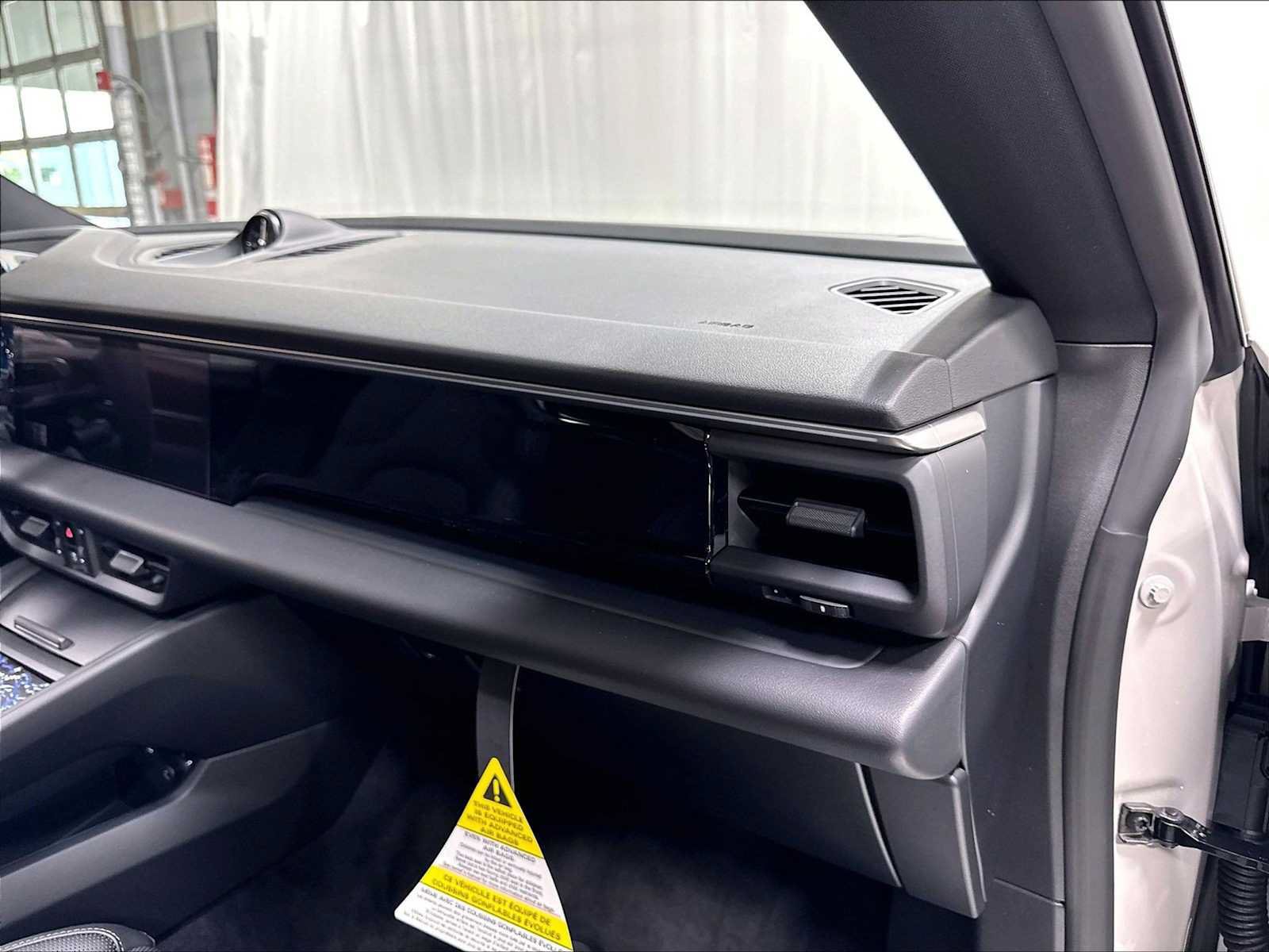 New 2026 Porsche Macan 4 Electric AWD/4WD image 27