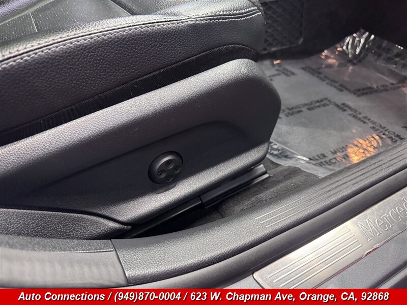 Used 2018 Mercedes-Benz C 300 Sedan image 29