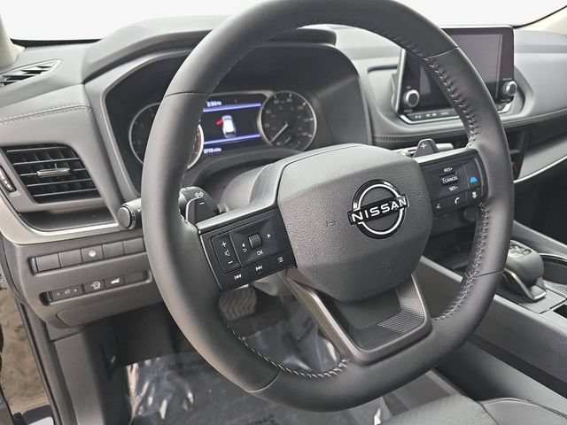 Used 2026 Nissan Rogue Dark Armor AWD/4WD image 16