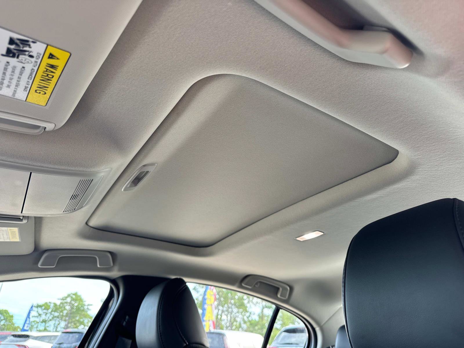 Used 2024 MAZDA MAZDA3 s image 21