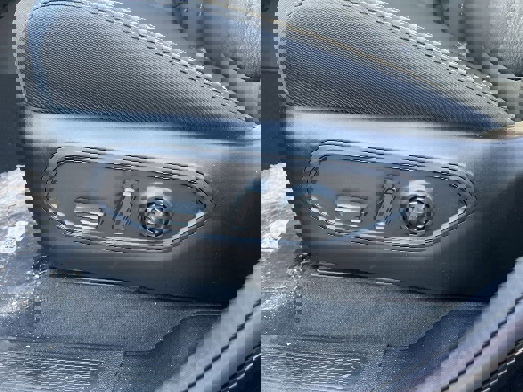 New 2025 Jeep Grand Cherokee Laredo X image 22