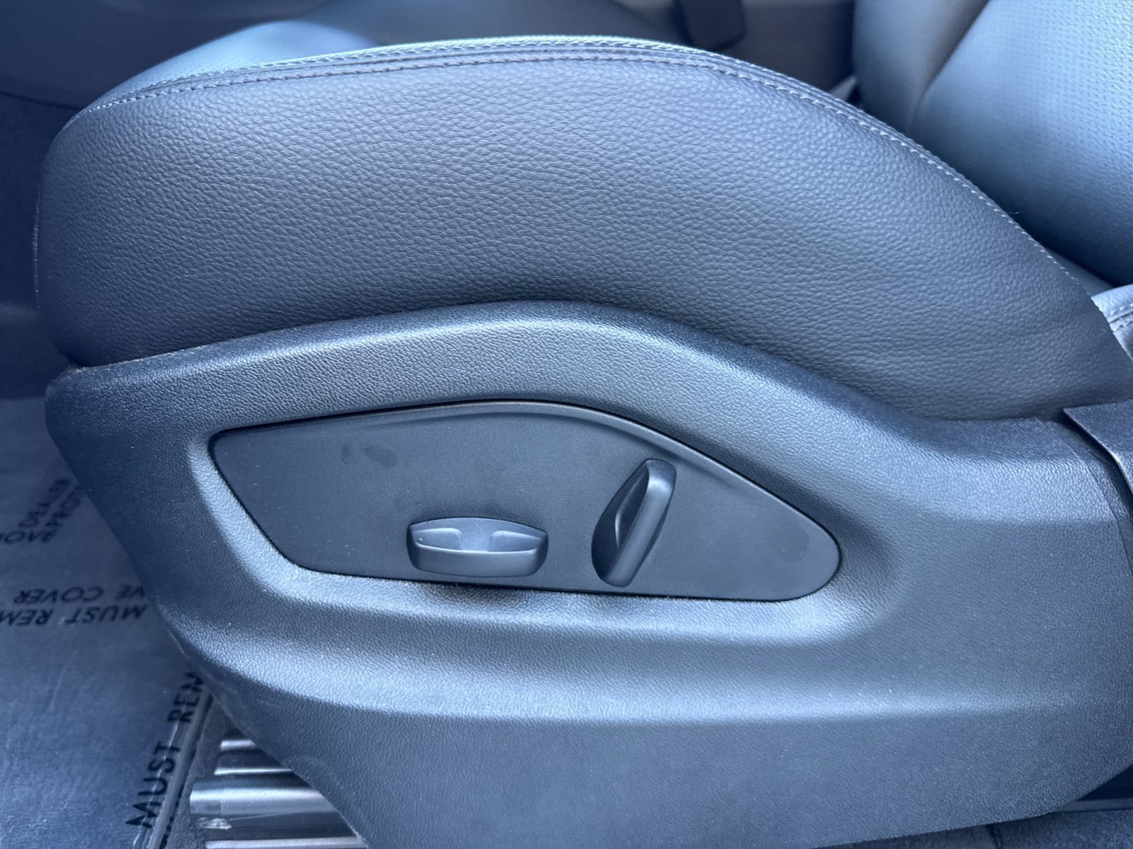 Certified 2026 Porsche Cayenne AWD/4WD image 15