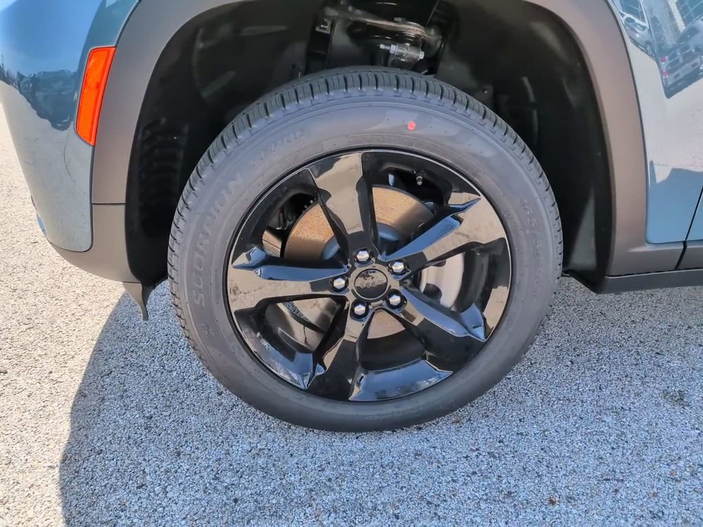 New 2026 Jeep Grand Cherokee L Limited AWD/4WD image 18