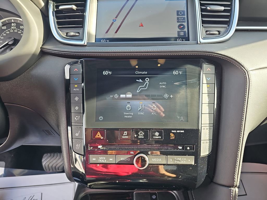 Used 2025 INFINITI QX55 Essential image 28