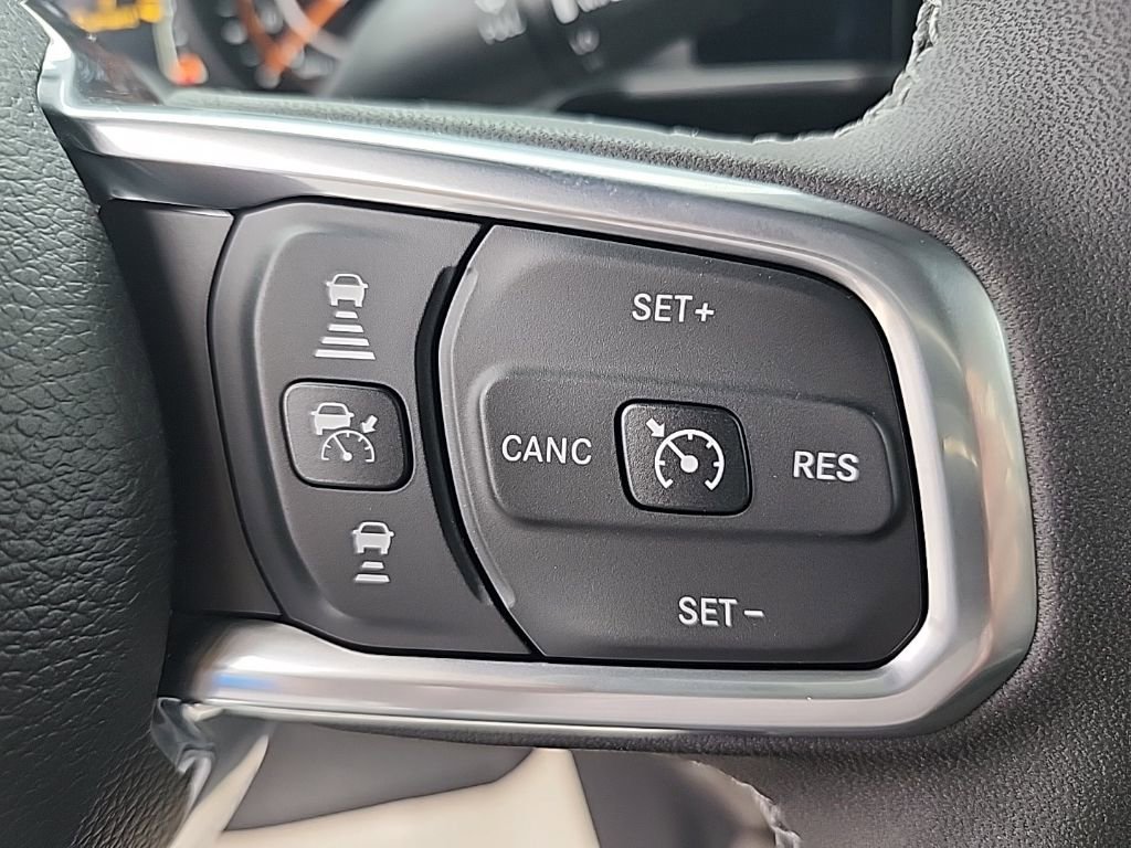 New 2025 Jeep Wrangler Sahara image 30