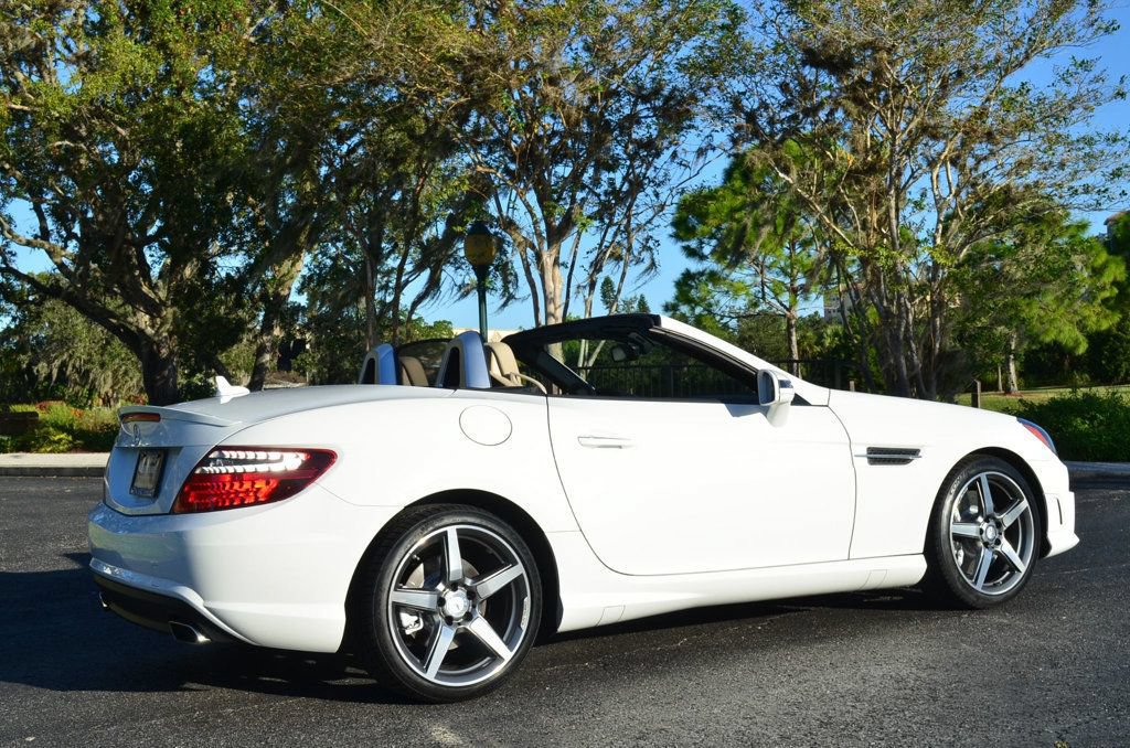 Used 2015 Mercedes-Benz SLK 250 image 6
