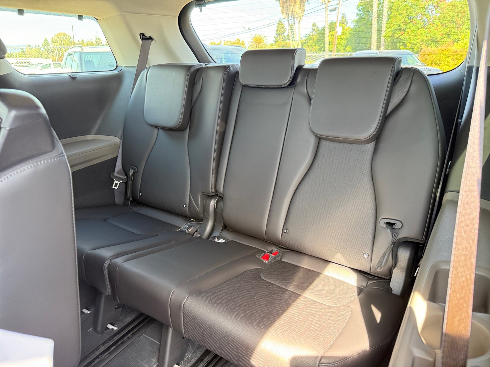 New 2027 Kia Carnival SX FWD image 21