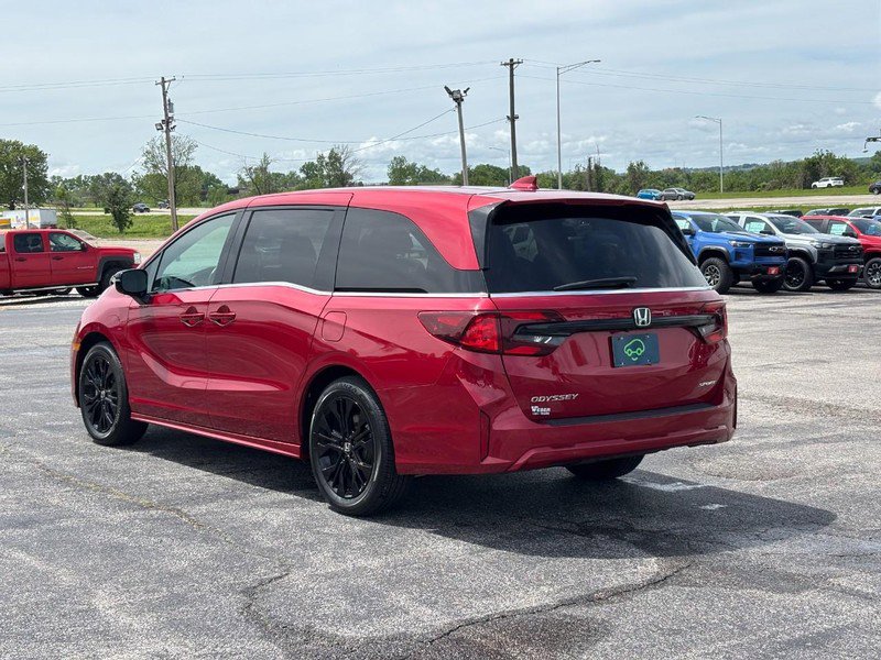 Used 2025 Honda Odyssey Sport-L image 3