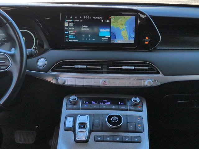 Used 2022 Hyundai Palisade Limited FWD image 17