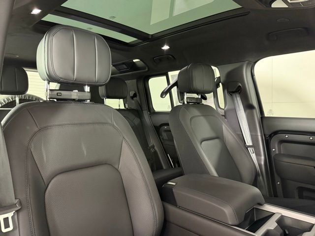 New 2026 Land Rover Defender 110 X image 32