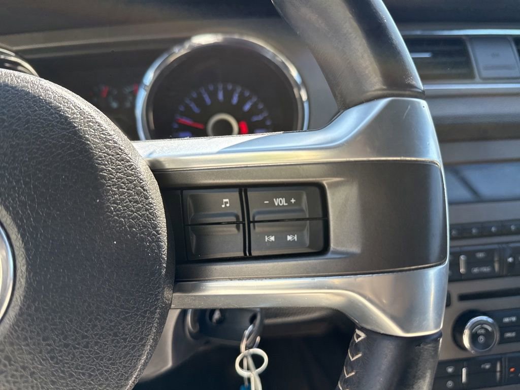 Used 2014 Ford Mustang GT RWD image 15