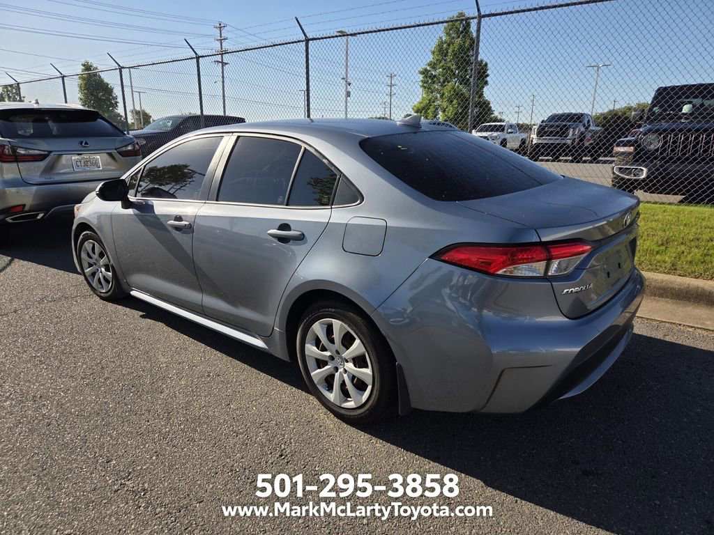 Used 2020 Toyota Corolla LE FWD image 7