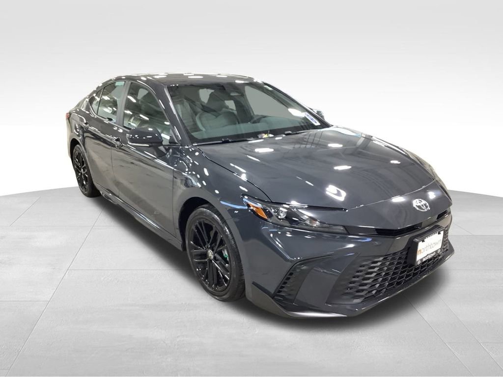 Used 2026 Toyota Camry SE image 10