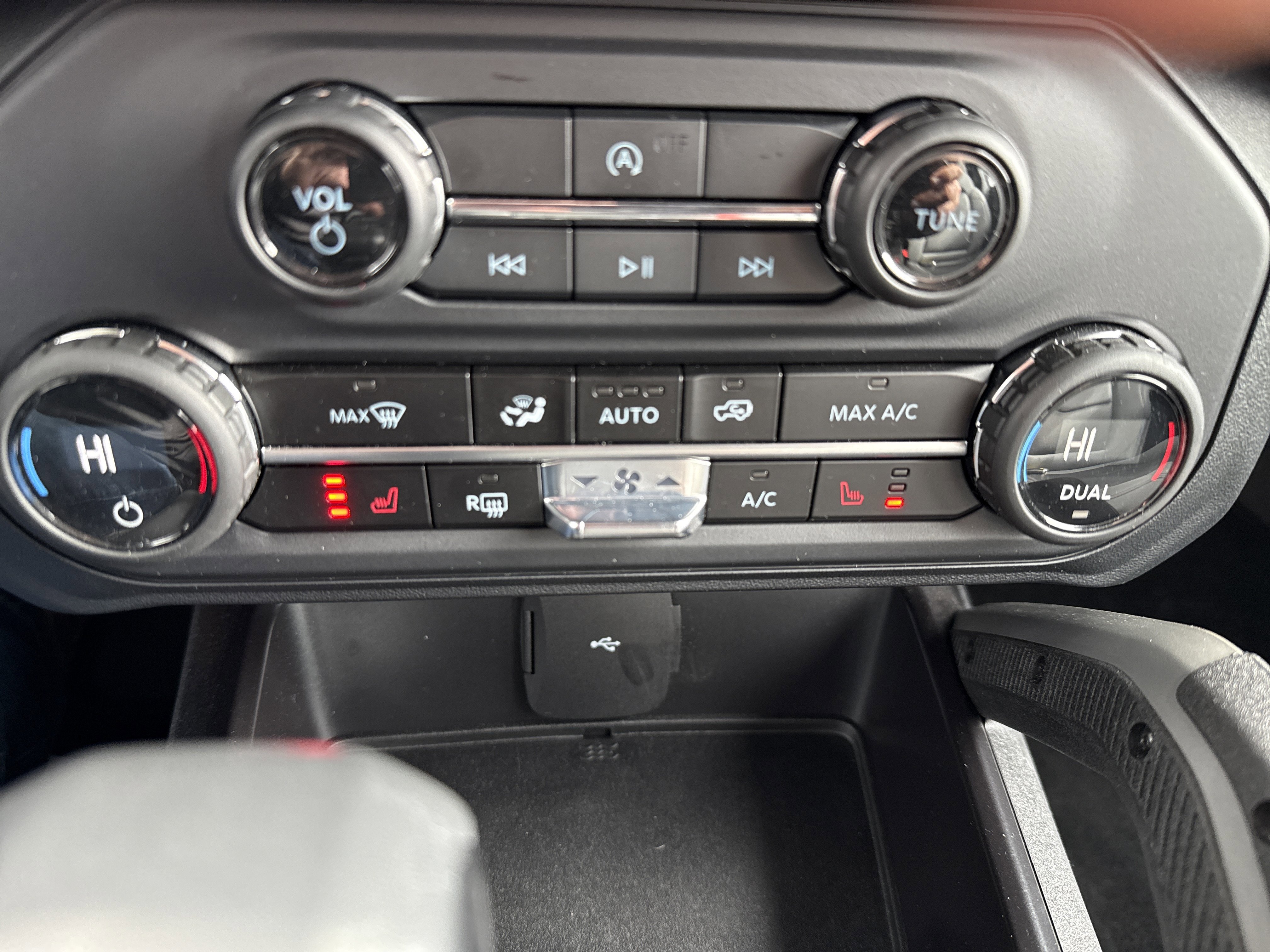 Used 2024 Ford Bronco Big Bend image 28