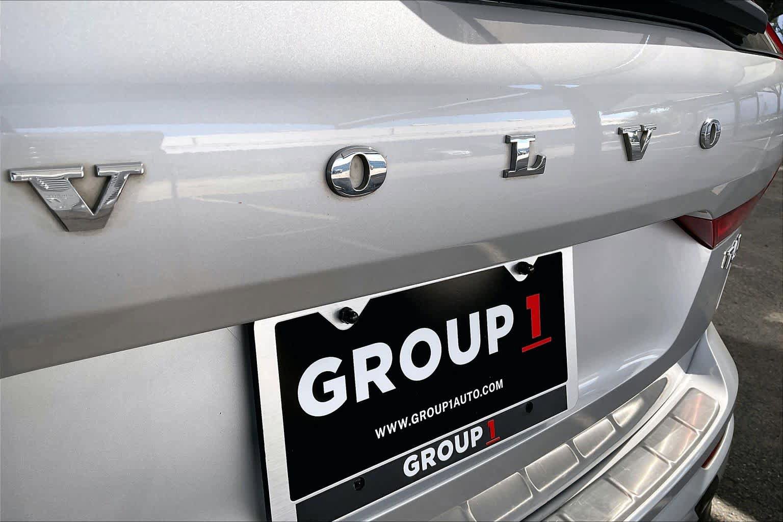 Used 2021 Volvo XC60 T6 Momentum image 31