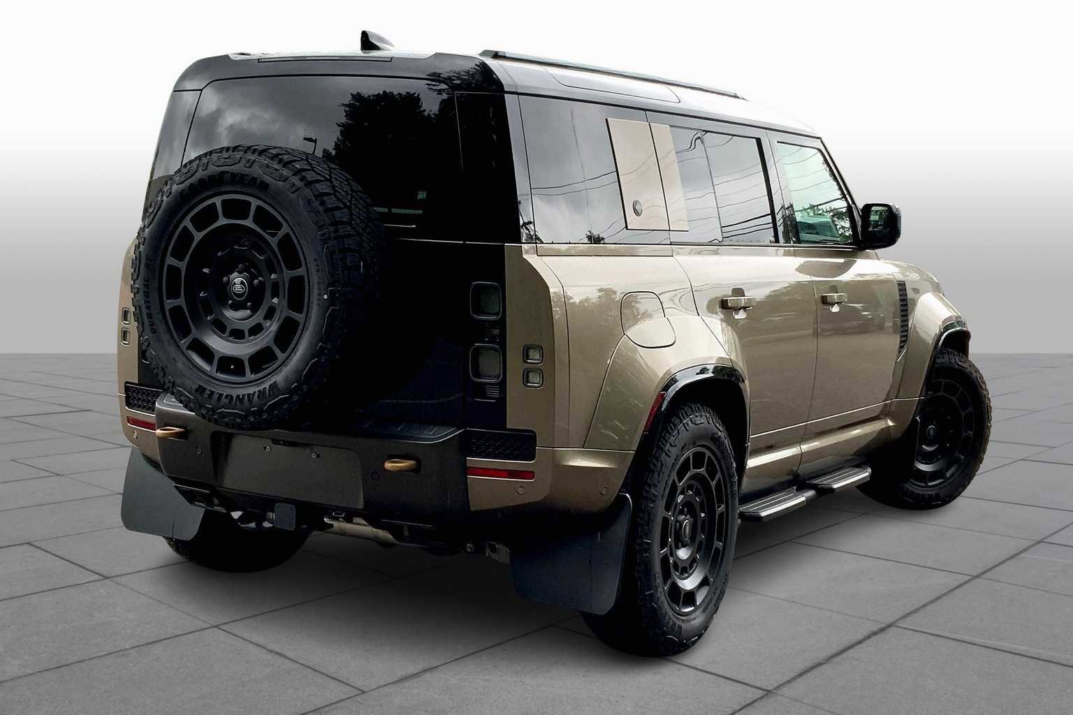 New 2025 Land Rover Defender 110 image 3