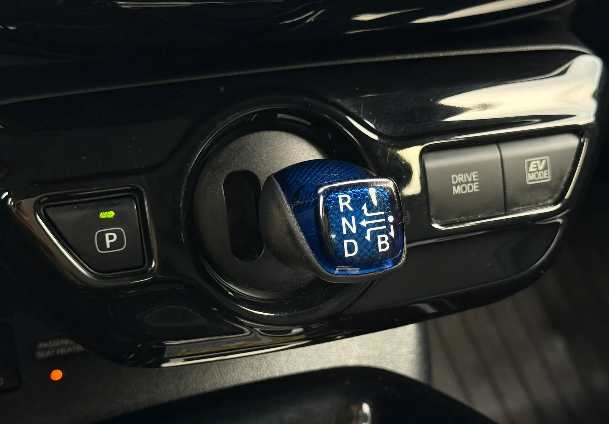 Used 2016 Toyota Prius Four w/ Protection Package FWD image 32
