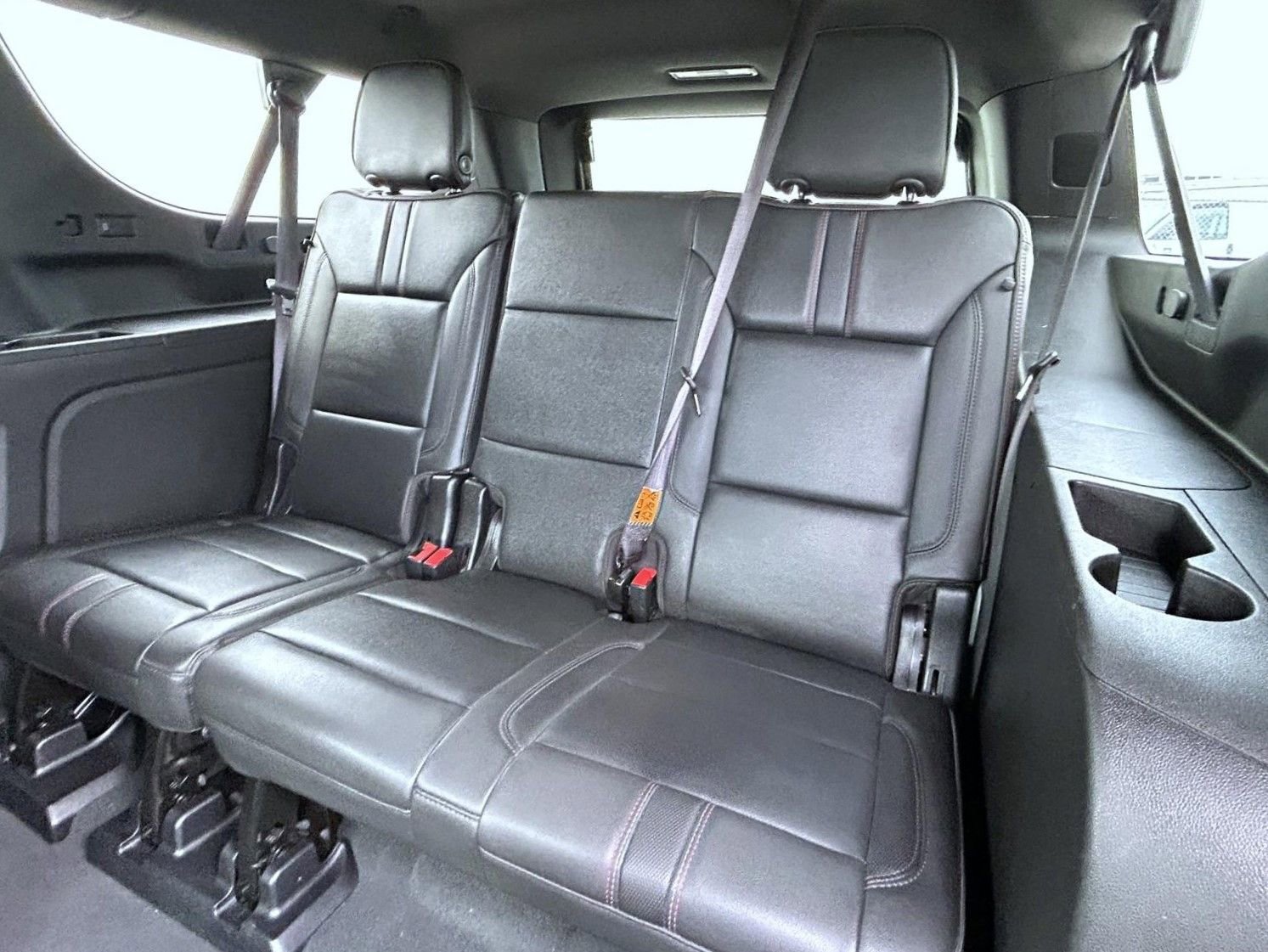Certified 2024 Chevrolet Suburban RST w/ Luxury Package AWD/4WD image 20