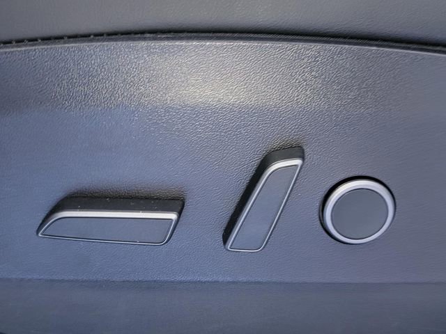Used 2021 Tesla Model Y Long Range image 30