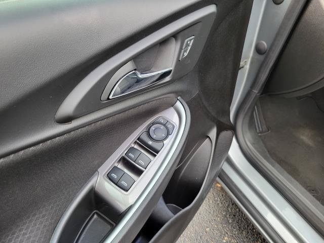 Used 2024 Chevrolet Malibu LT FWD image 7