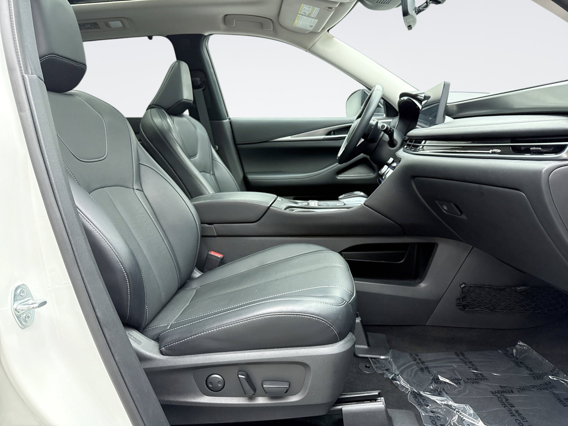 Used 2023 INFINITI QX60 Luxe w/ Cargo Package AWD/4WD image 18