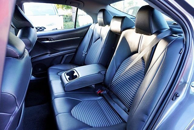 Used 2023 Toyota Camry SE image 15