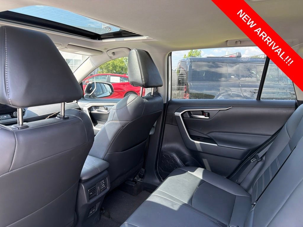 Used 2025 Toyota RAV4 XLE Premium FWD image 8