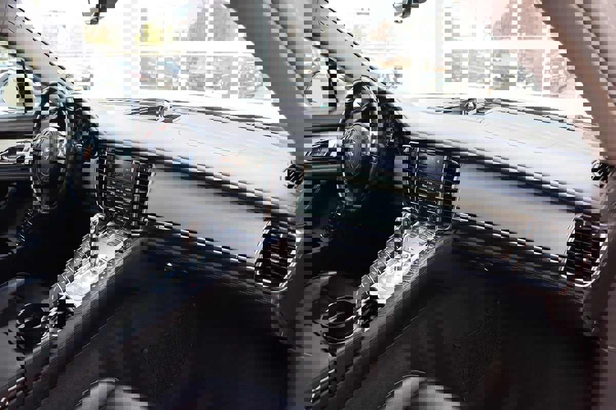 Used 2015 Porsche Panamera S image 14