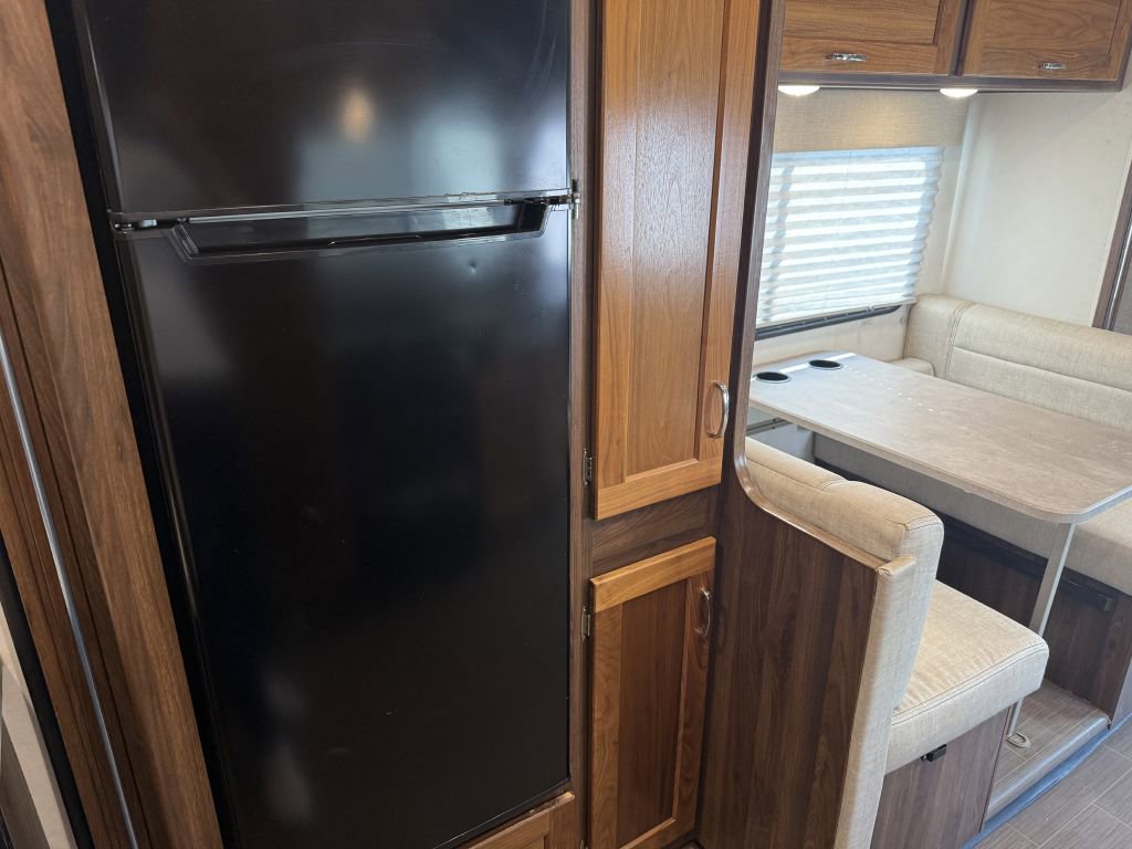 Used 2019 Mercedes-Benz Sprinter 170 image 56