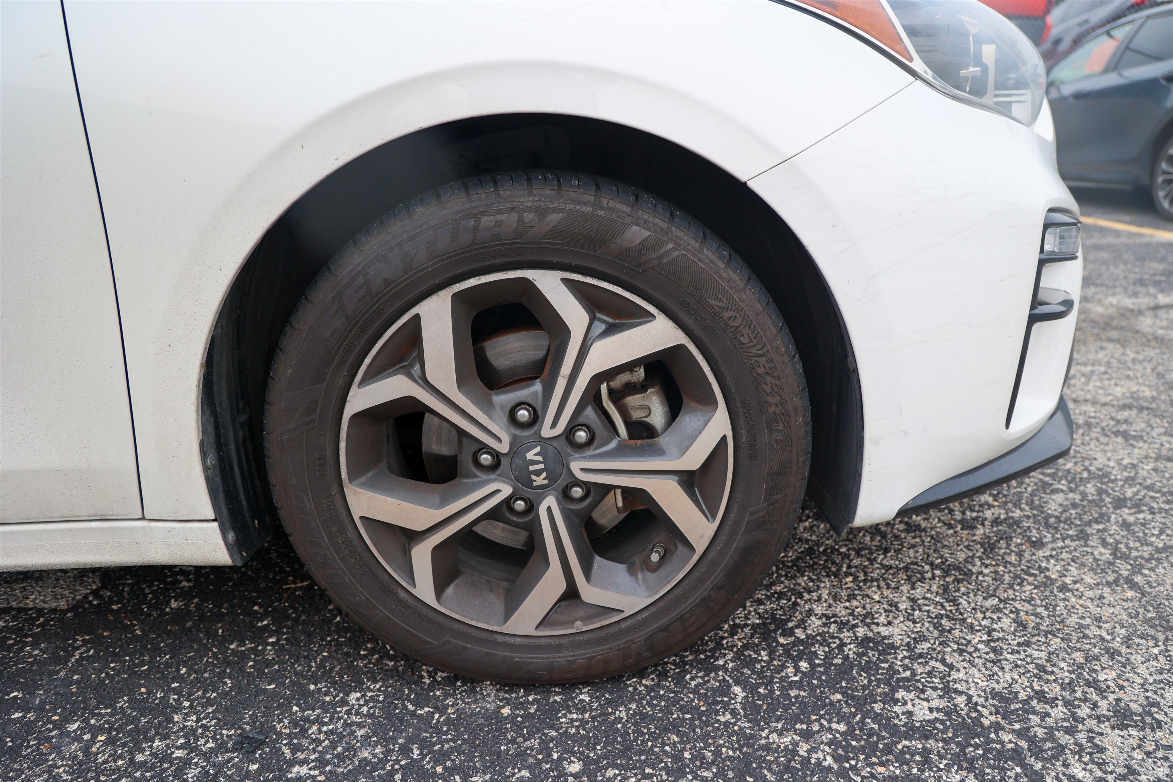 Used 2019 Kia Forte LXS FWD image 12