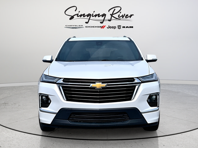 Used 2023 Chevrolet Traverse High Country FWD image 2