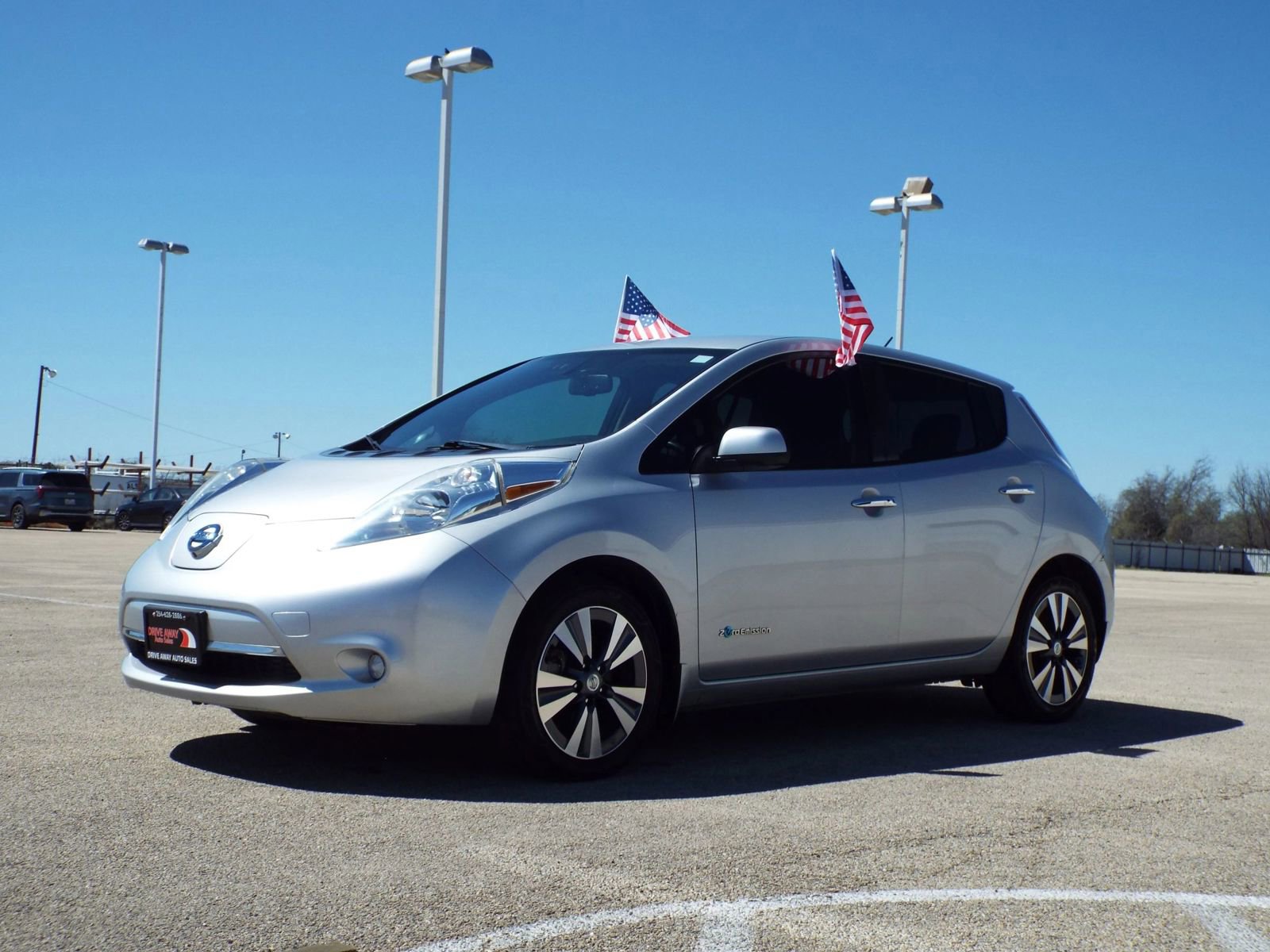 Used 2016 Nissan Leaf SV w/ Premium Package image 1