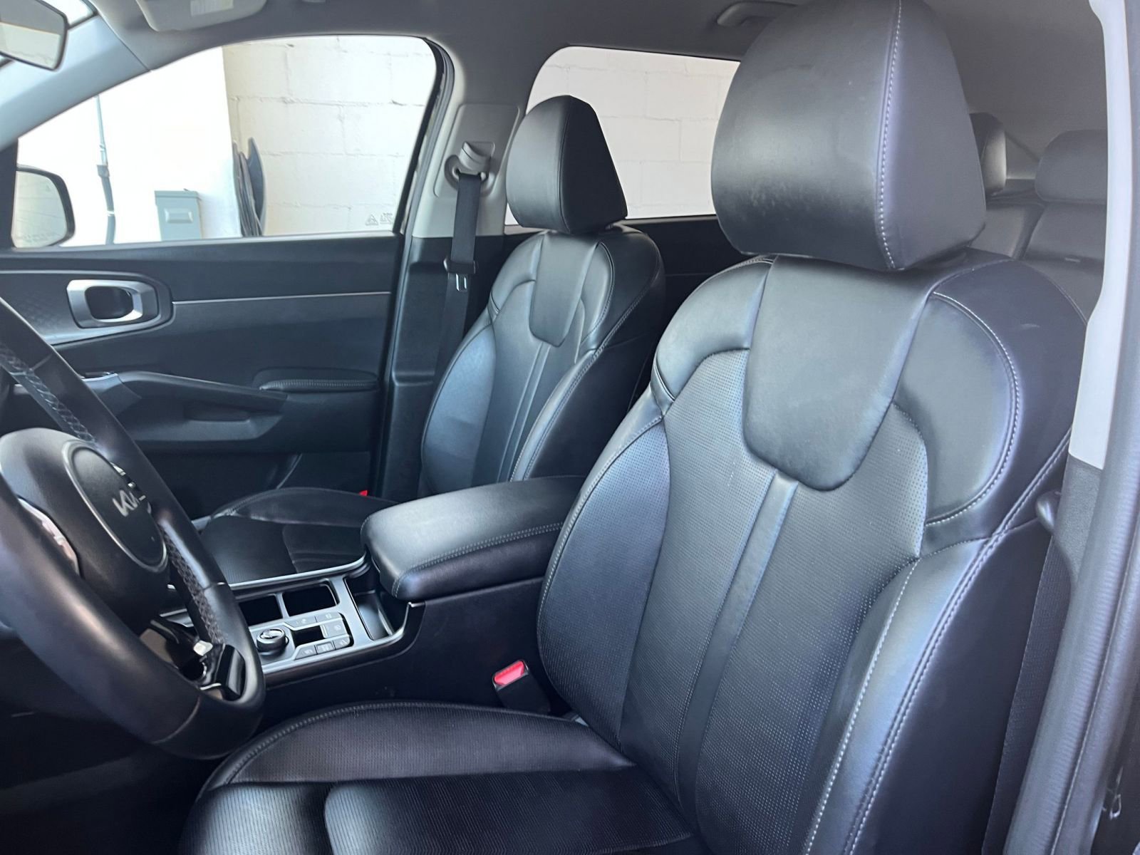 Used 2024 Kia Sorento S FWD image 28