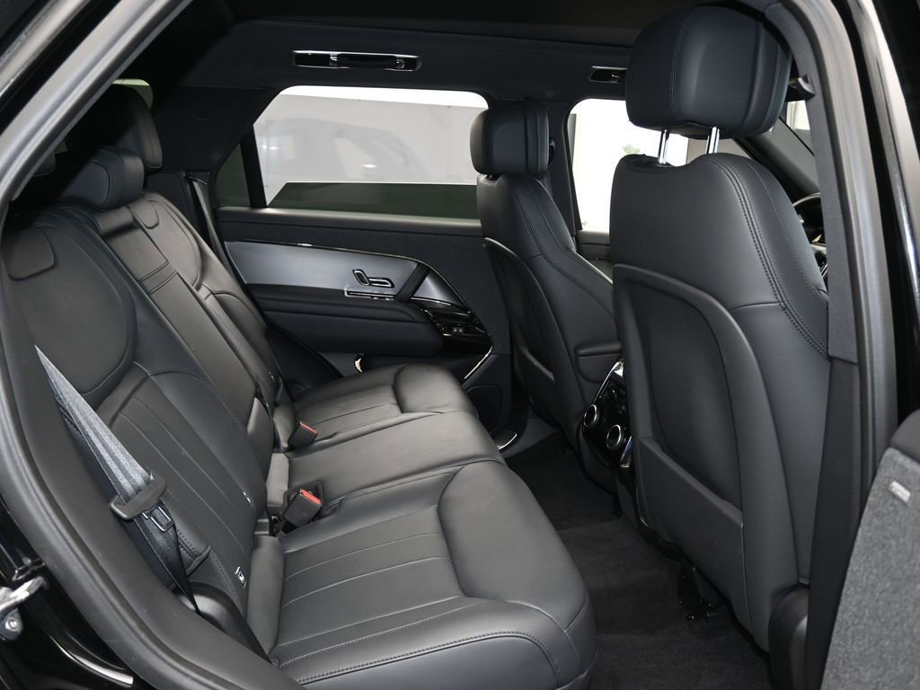 Used 2024 Land Rover Range Rover Sport Dynamic SE image 42