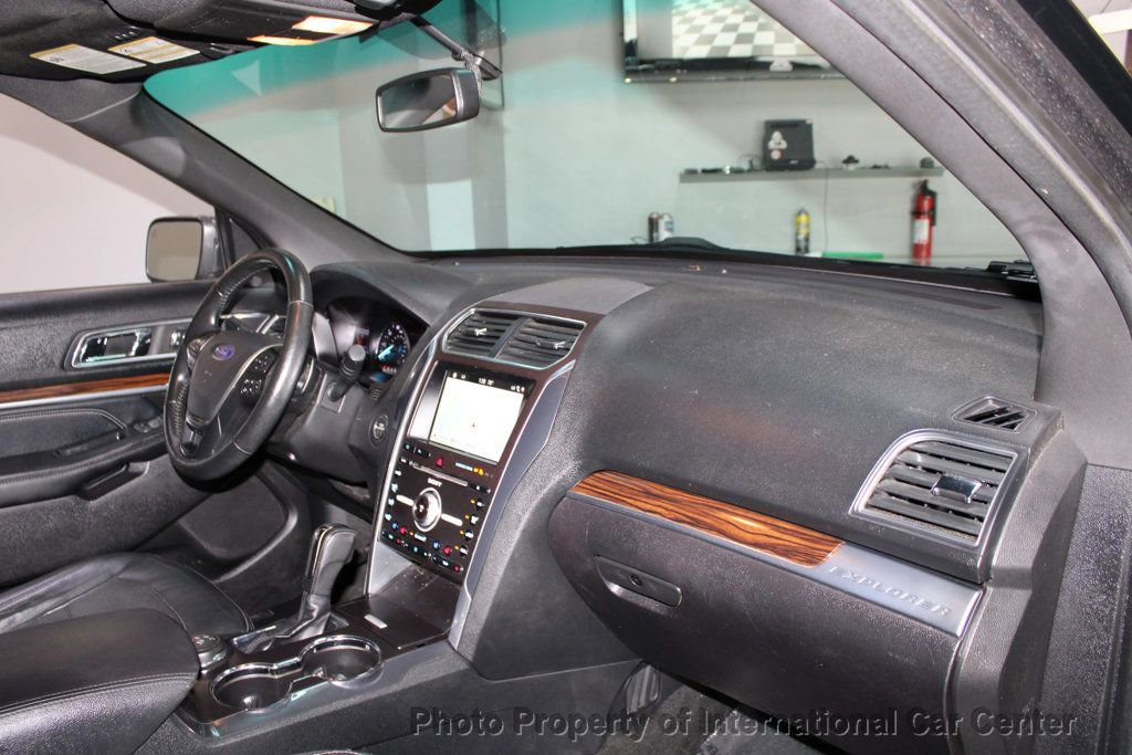 Used 2017 Ford Explorer Limited image 39