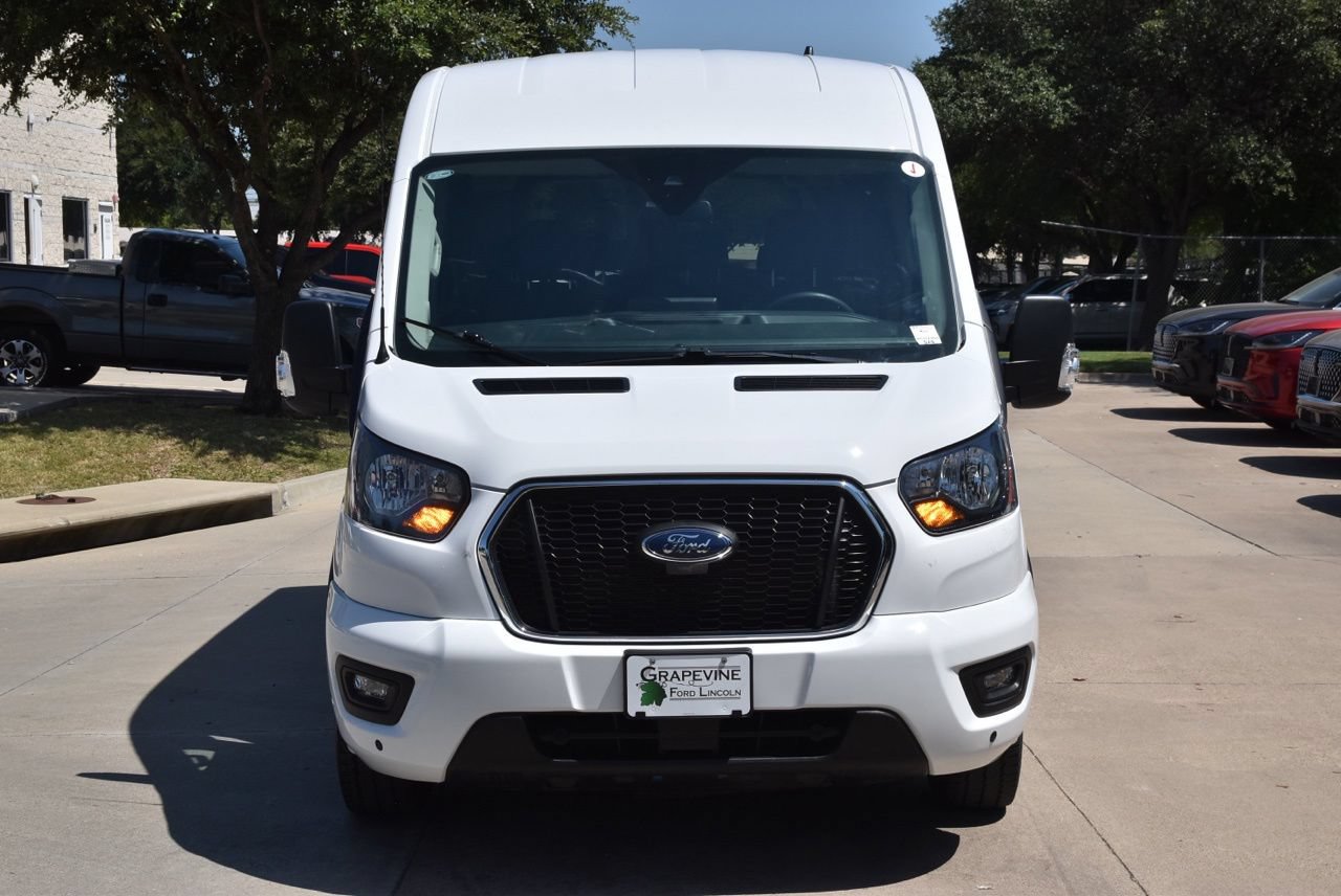 Used 2025 Ford Transit 350 XLT RWD image 3