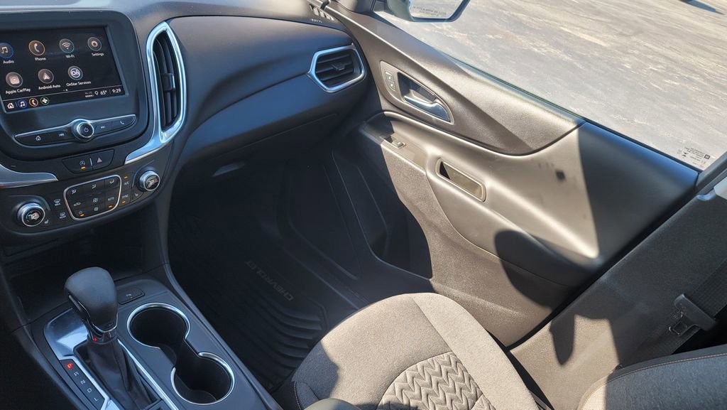 Used 2024 Chevrolet Equinox LT FWD image 23
