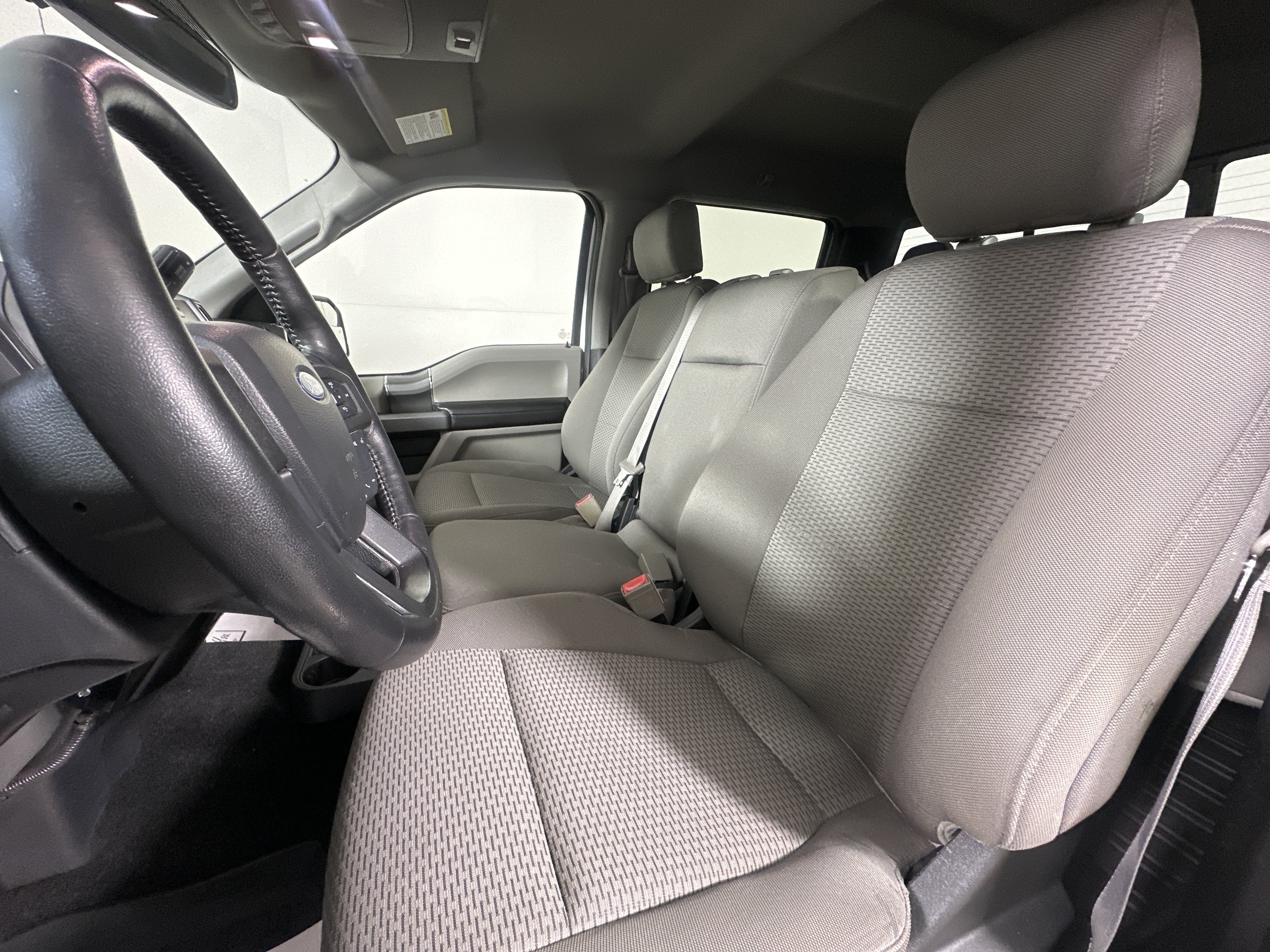 Used 2018 Ford F150 XLT w/ Equipment Group 302A Luxury AWD/4WD image 9