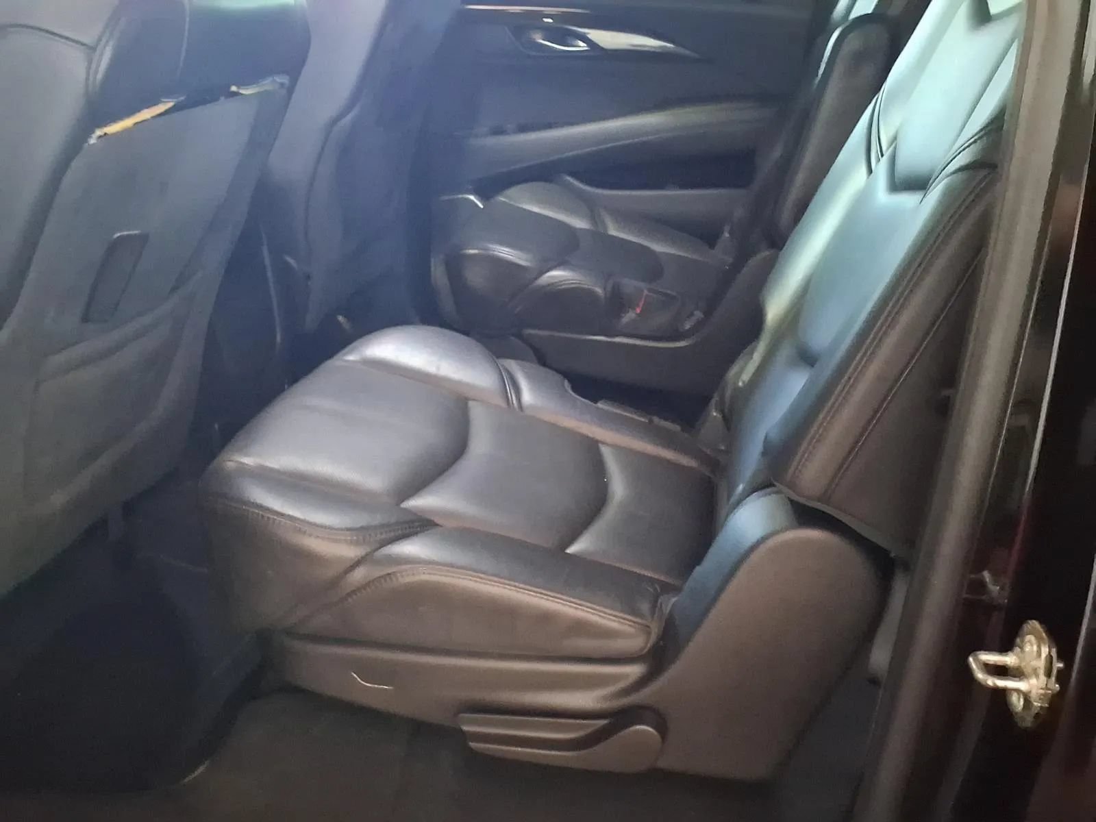 Used 2015 Cadillac Escalade ESV Platinum AWD/4WD image 18