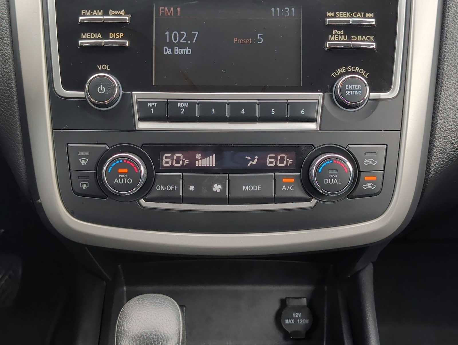 Used 2017 Nissan Altima 2.5 SV image 16