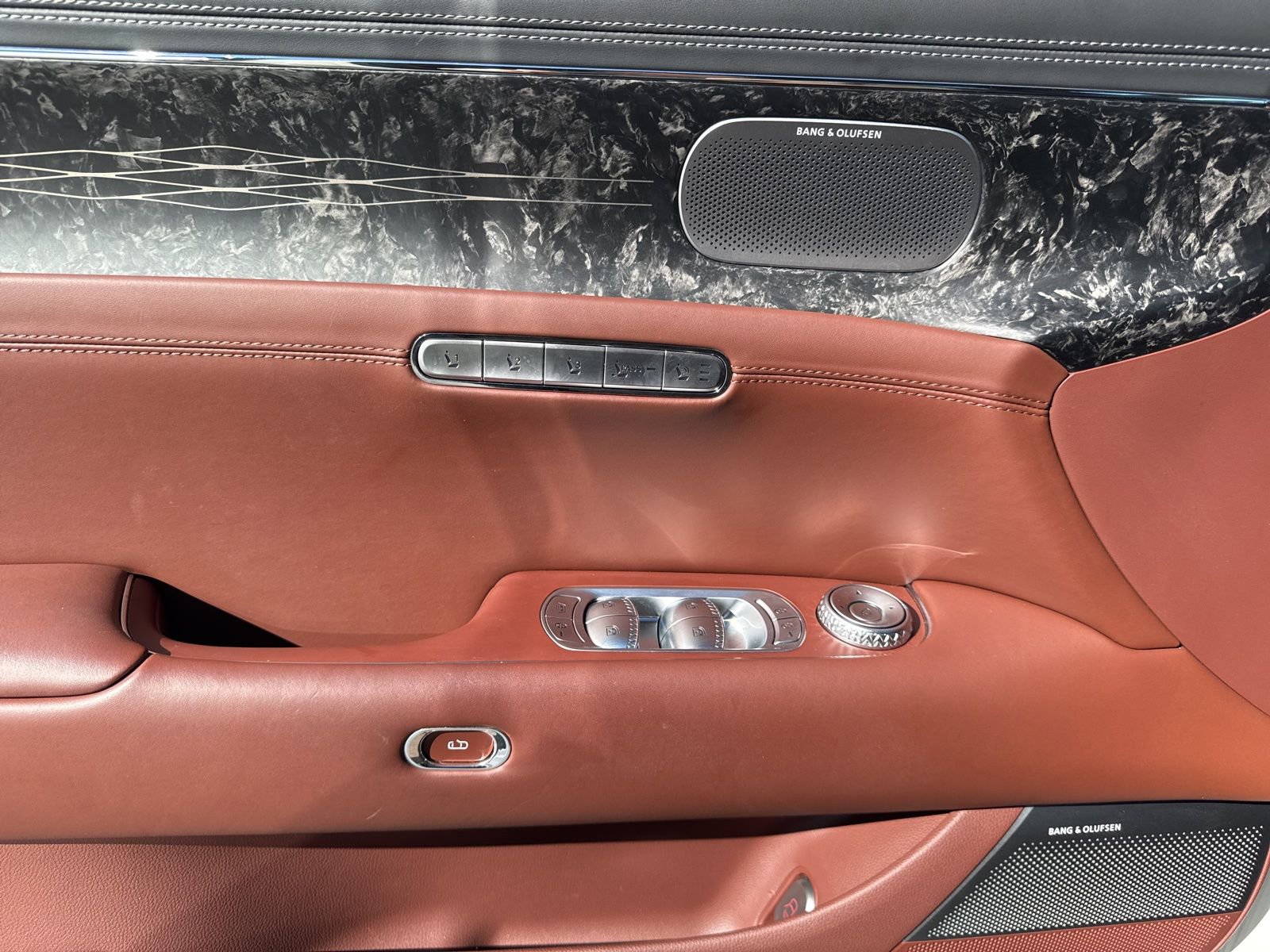 Used 2023 Genesis G90 3.5T image 18