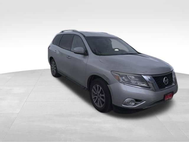Used 2016 Nissan Pathfinder S AWD/4WD image 4