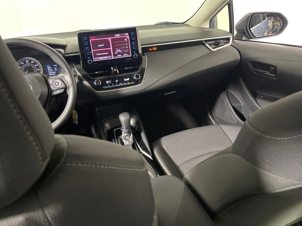Used 2022 Toyota Corolla LE image 18