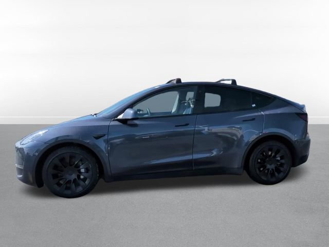 Used 2021 Tesla Model Y Long Range image 9