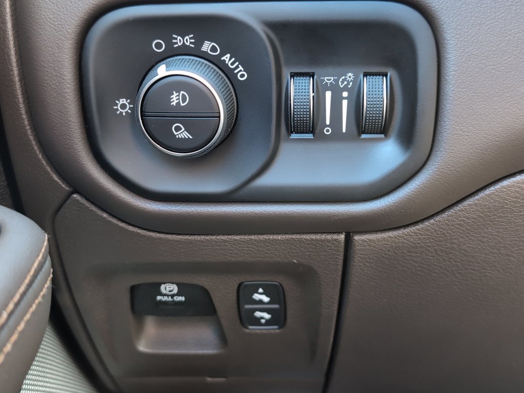 New 2026 RAM 1500 Limited image 17