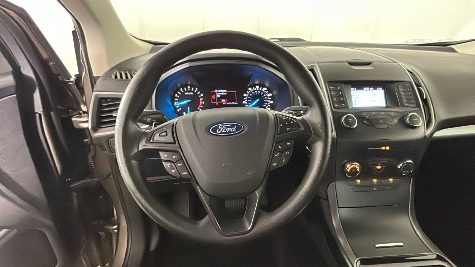 Used 2019 Ford Edge SE AWD/4WD image 17